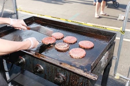 Grilling burgers